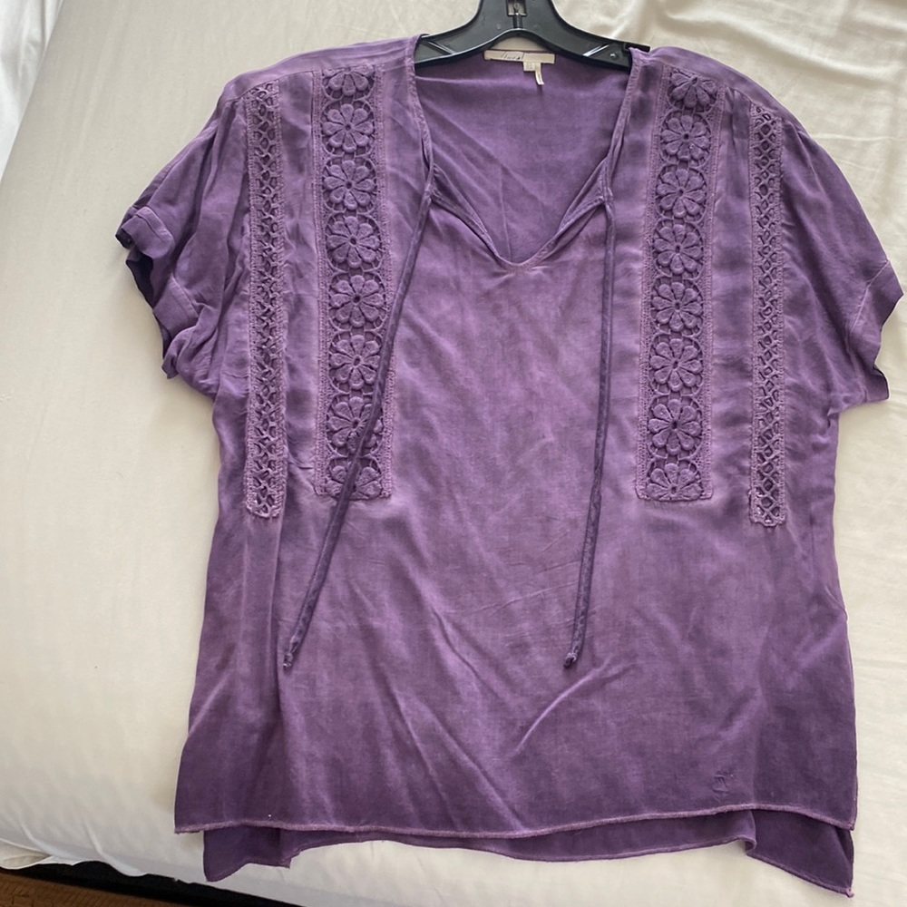 Anthropologie Floret top. Purple and flowy.